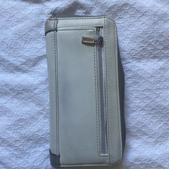 Wallet - Picture 3 of 3